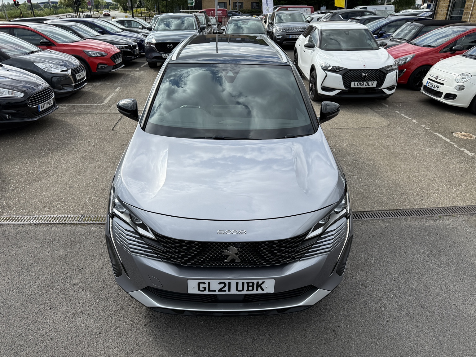 Peugeot 5008