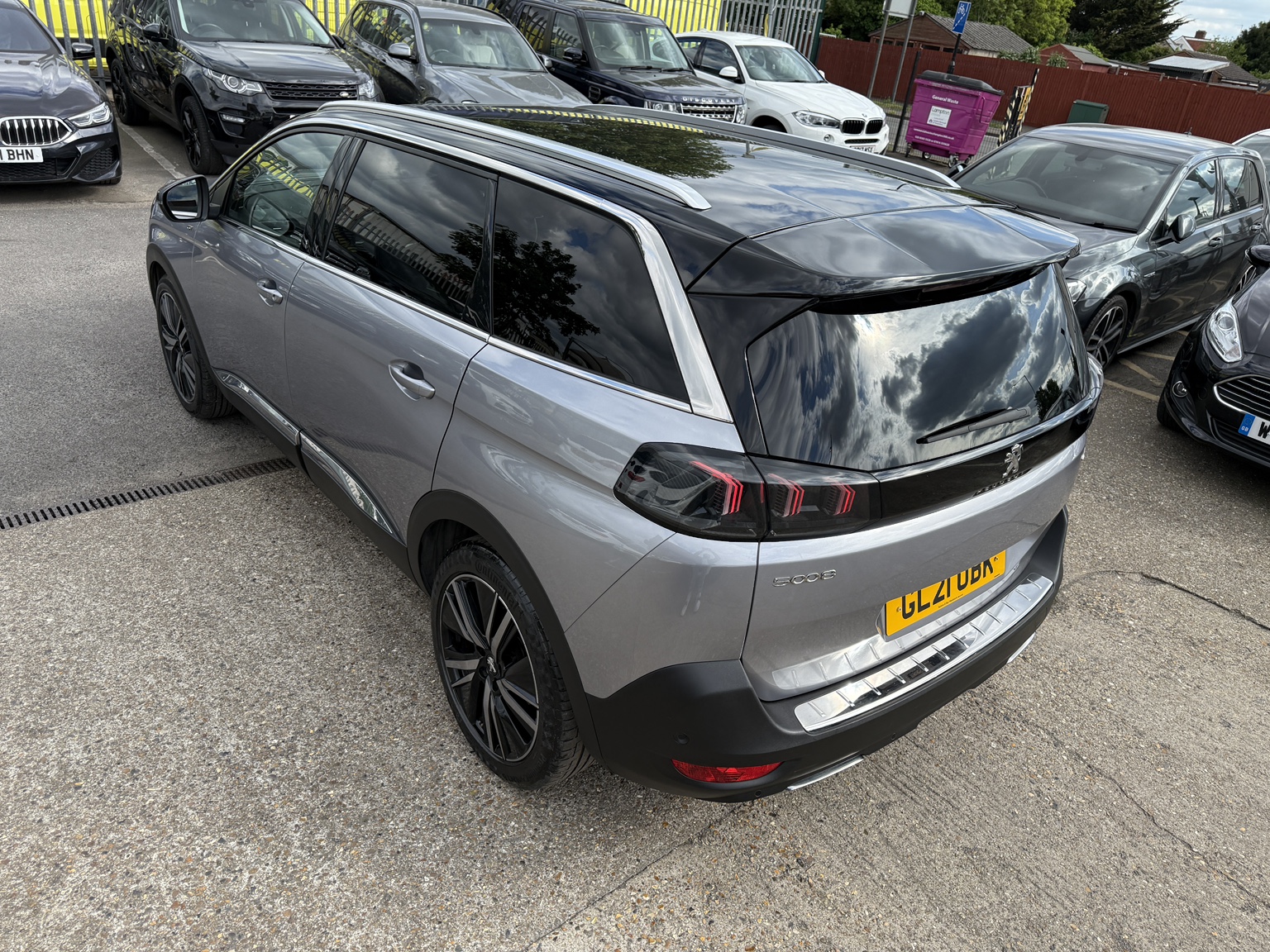 Peugeot 5008