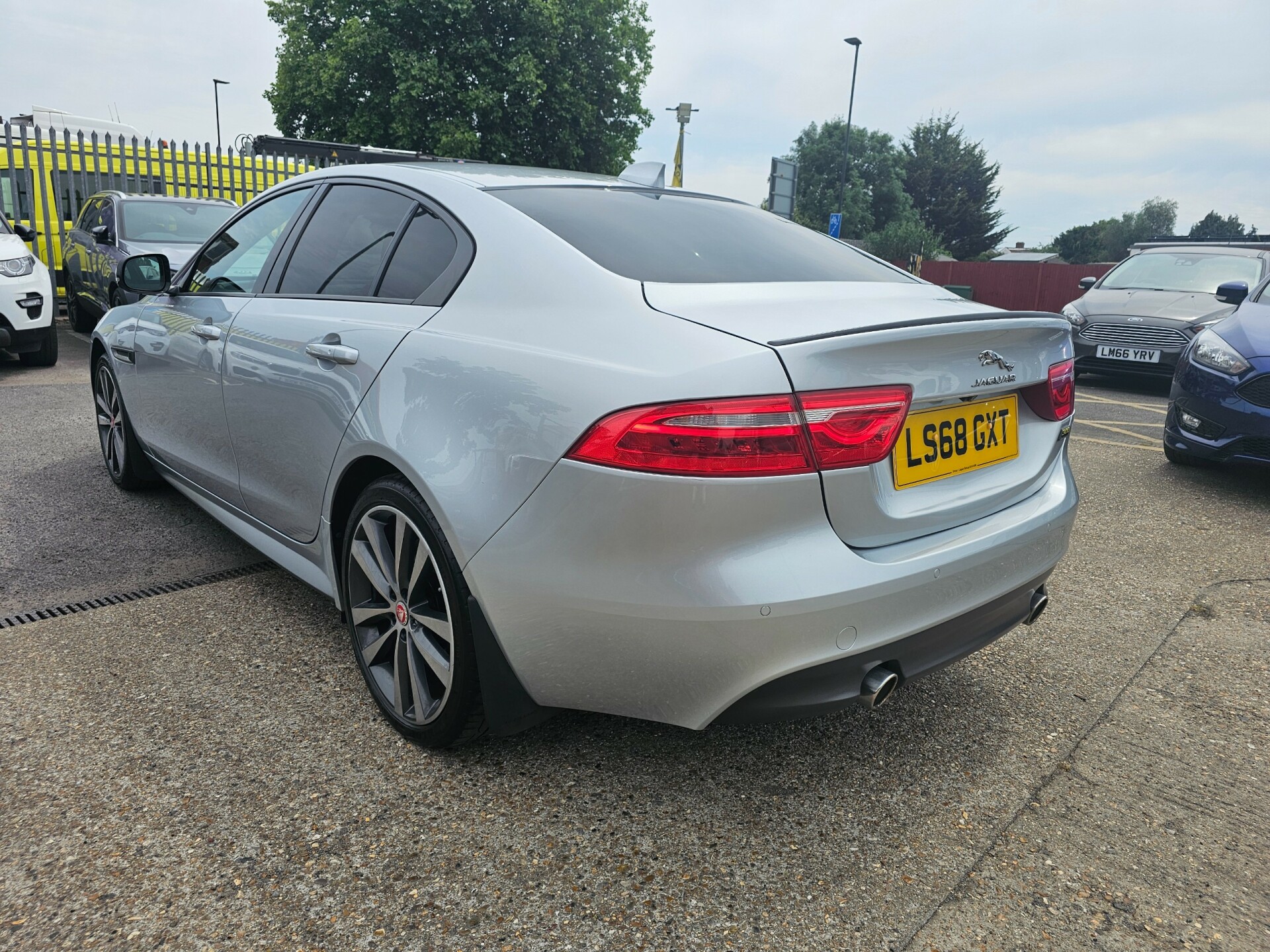Jaguar XE