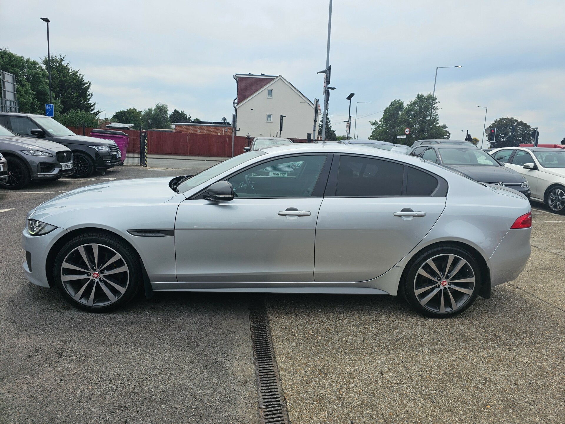 Jaguar XE