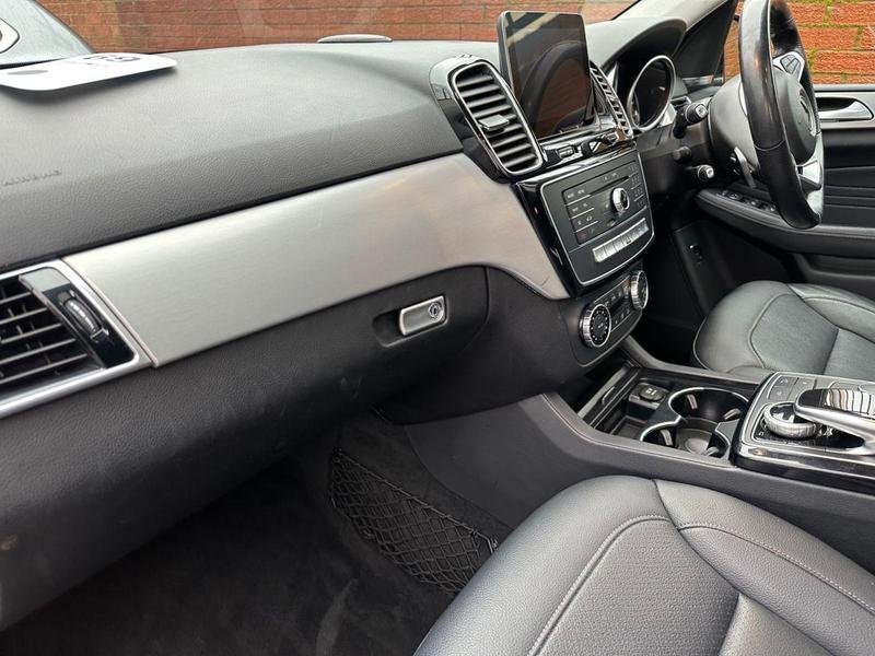 Mercedes Benz GLE-CLASS