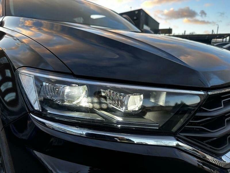 Volkswagen T Roc