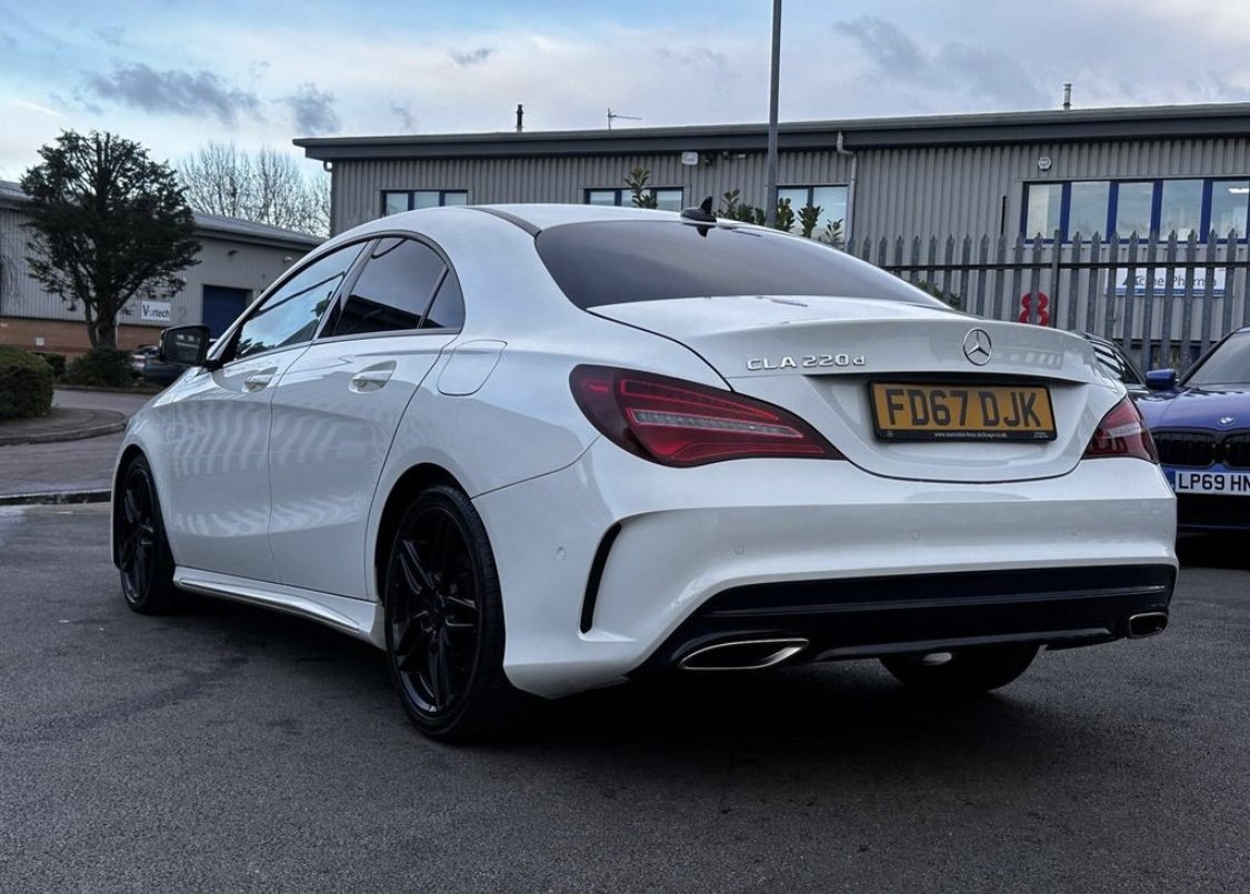 Mercedes Benz CLA
