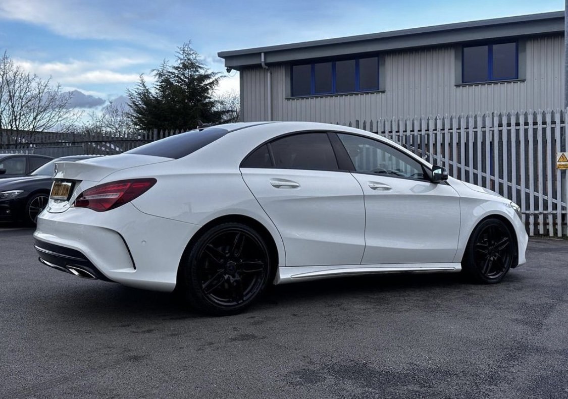 Mercedes Benz CLA