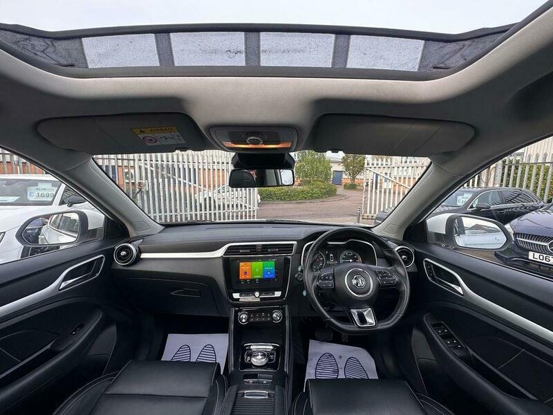 MG ZS