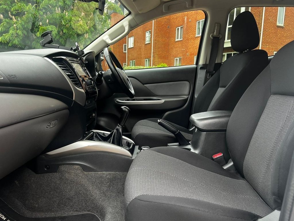 Mitsubishi L200