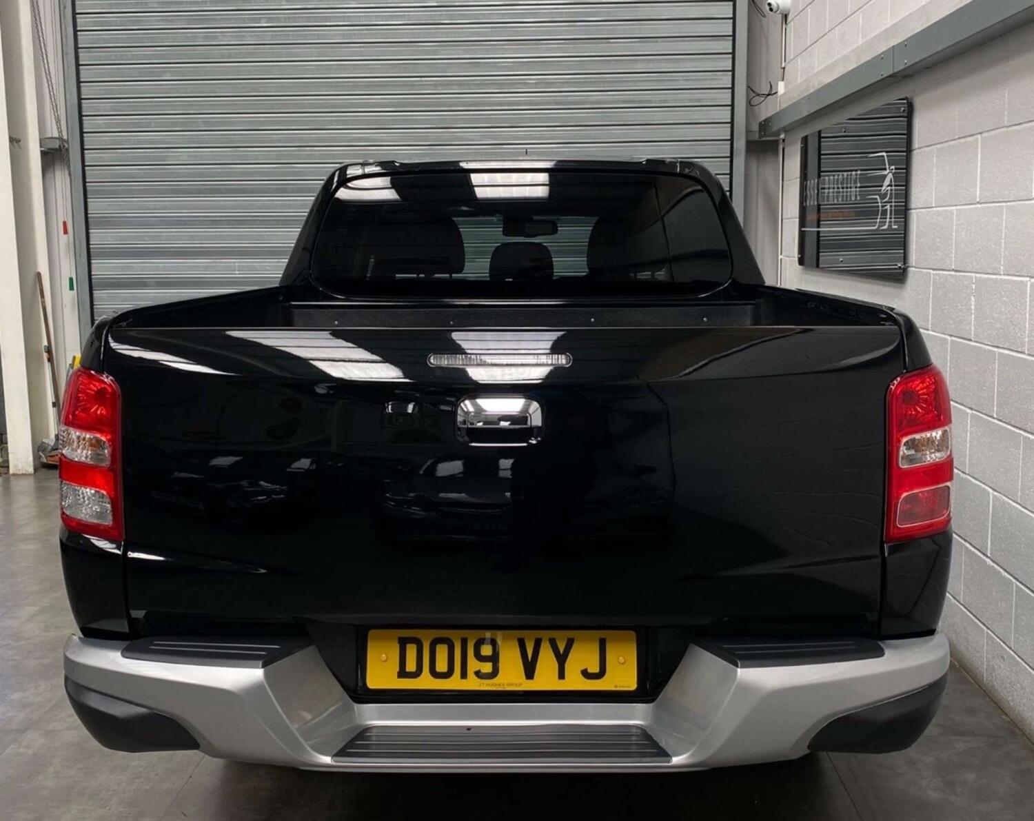 Mitsubishi L200