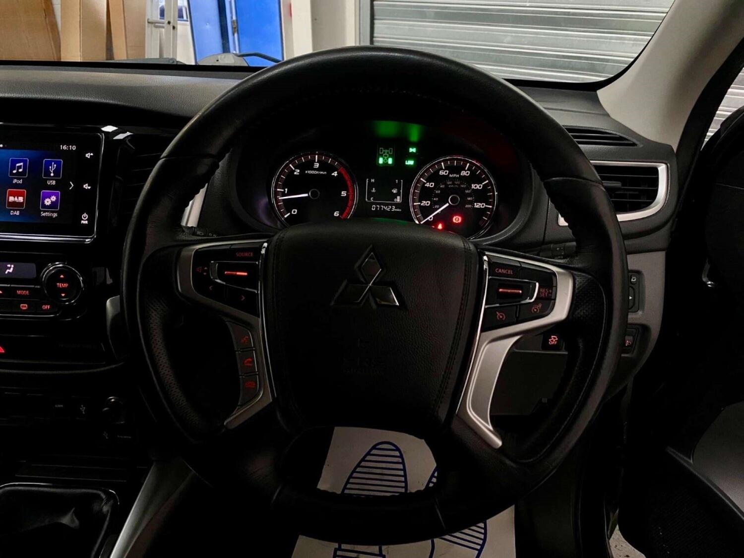 Mitsubishi L200