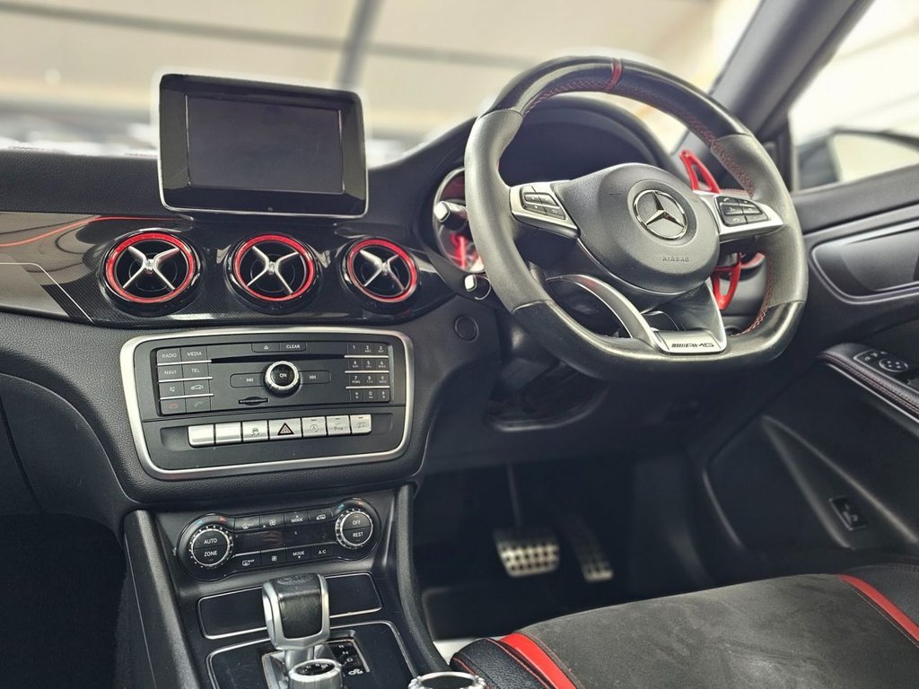 Mercedes Benz CLA