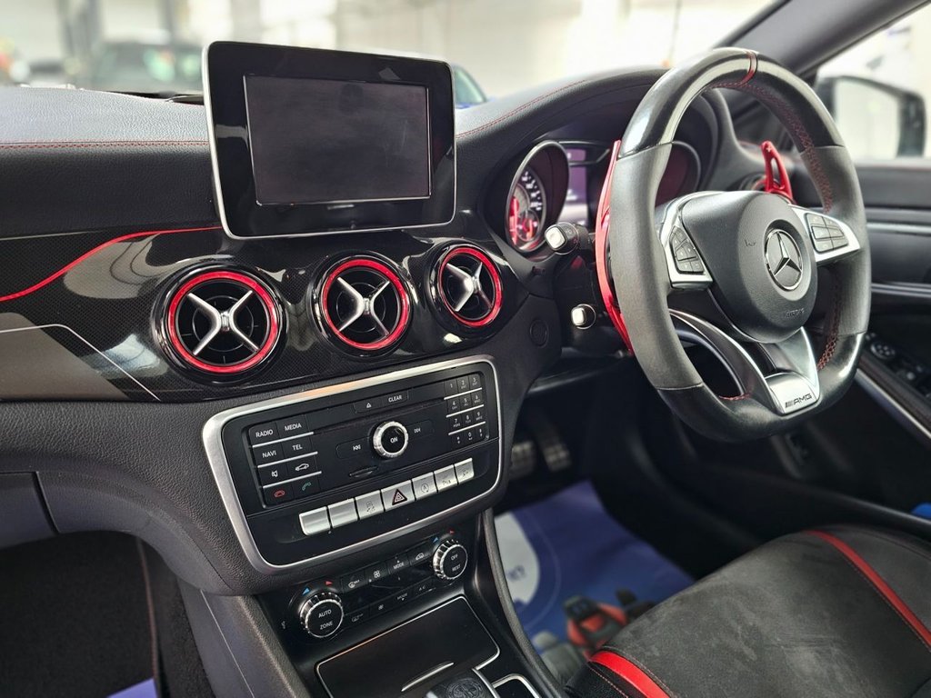 Mercedes Benz CLA