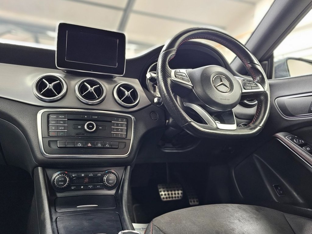 Mercedes Benz CLA