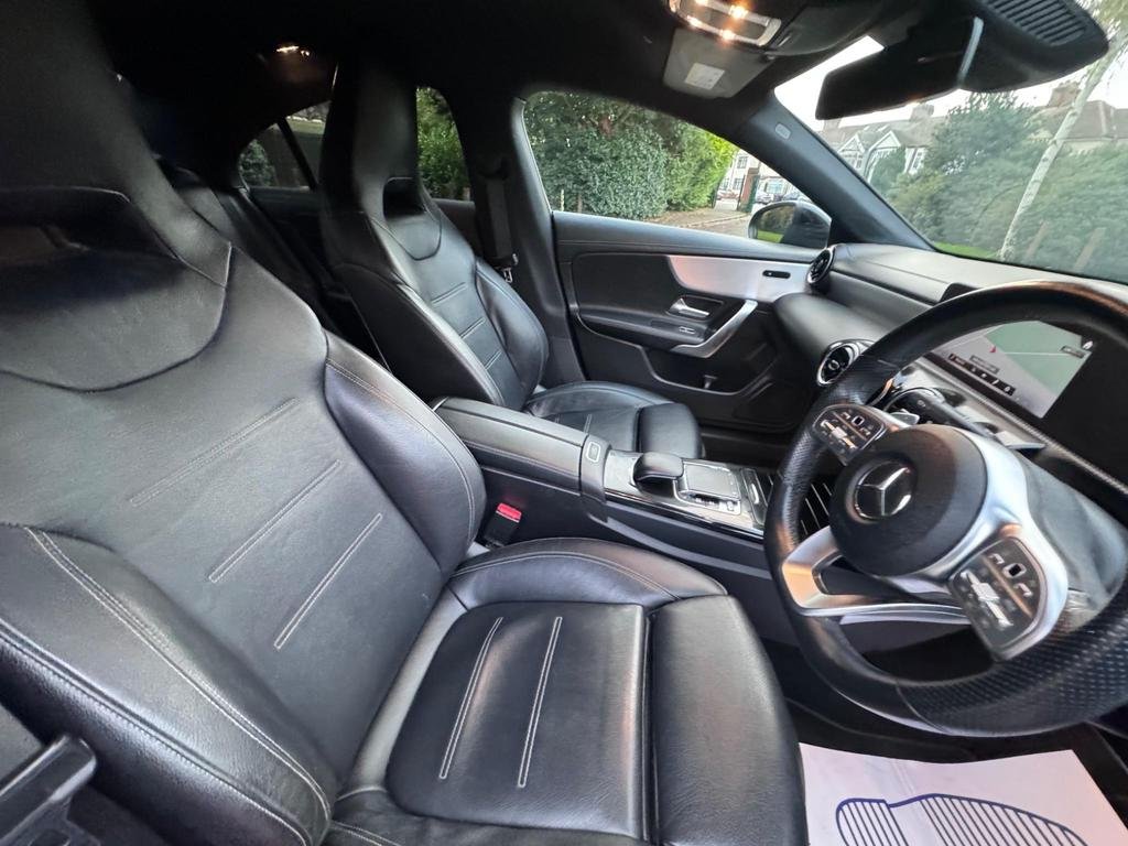 Mercedes Benz CLA