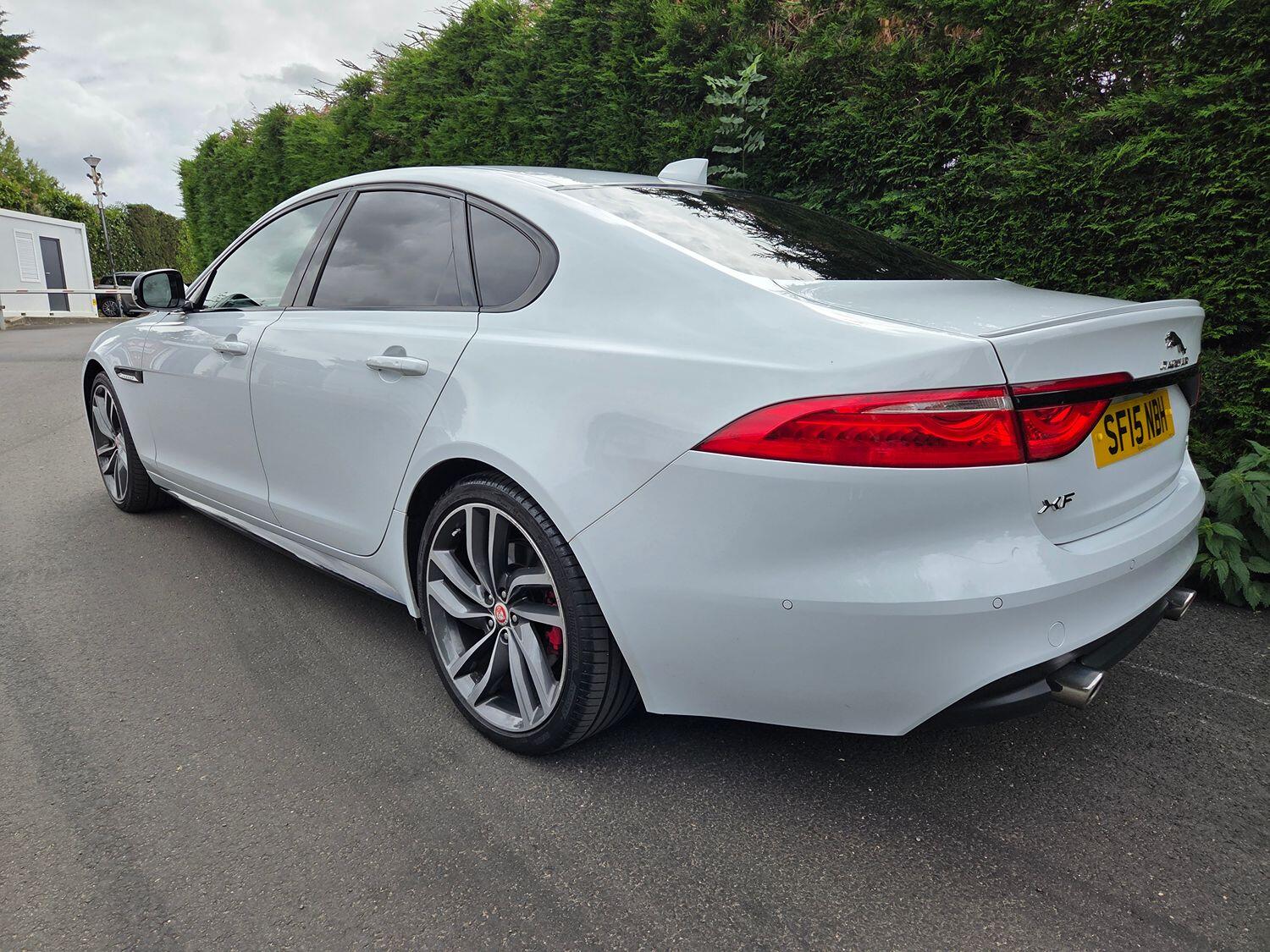 Jaguar XF