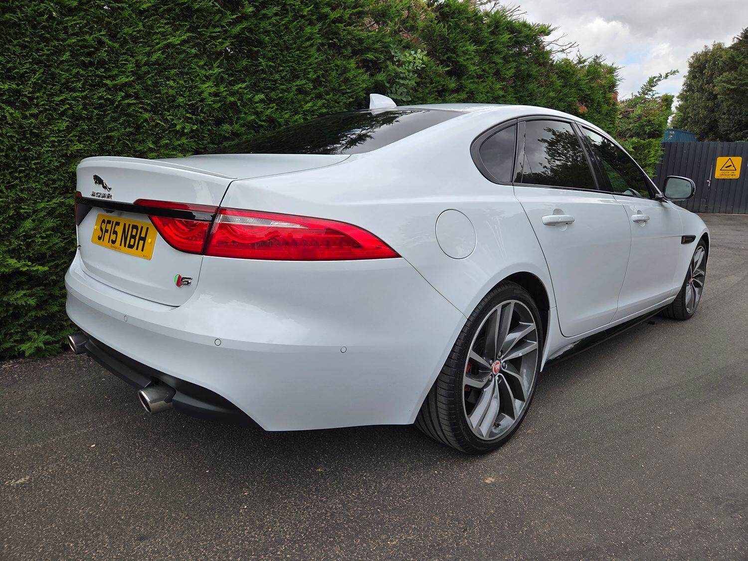 Jaguar XF