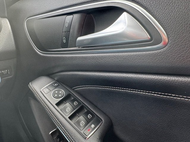 Mercedes Benz GLA Class