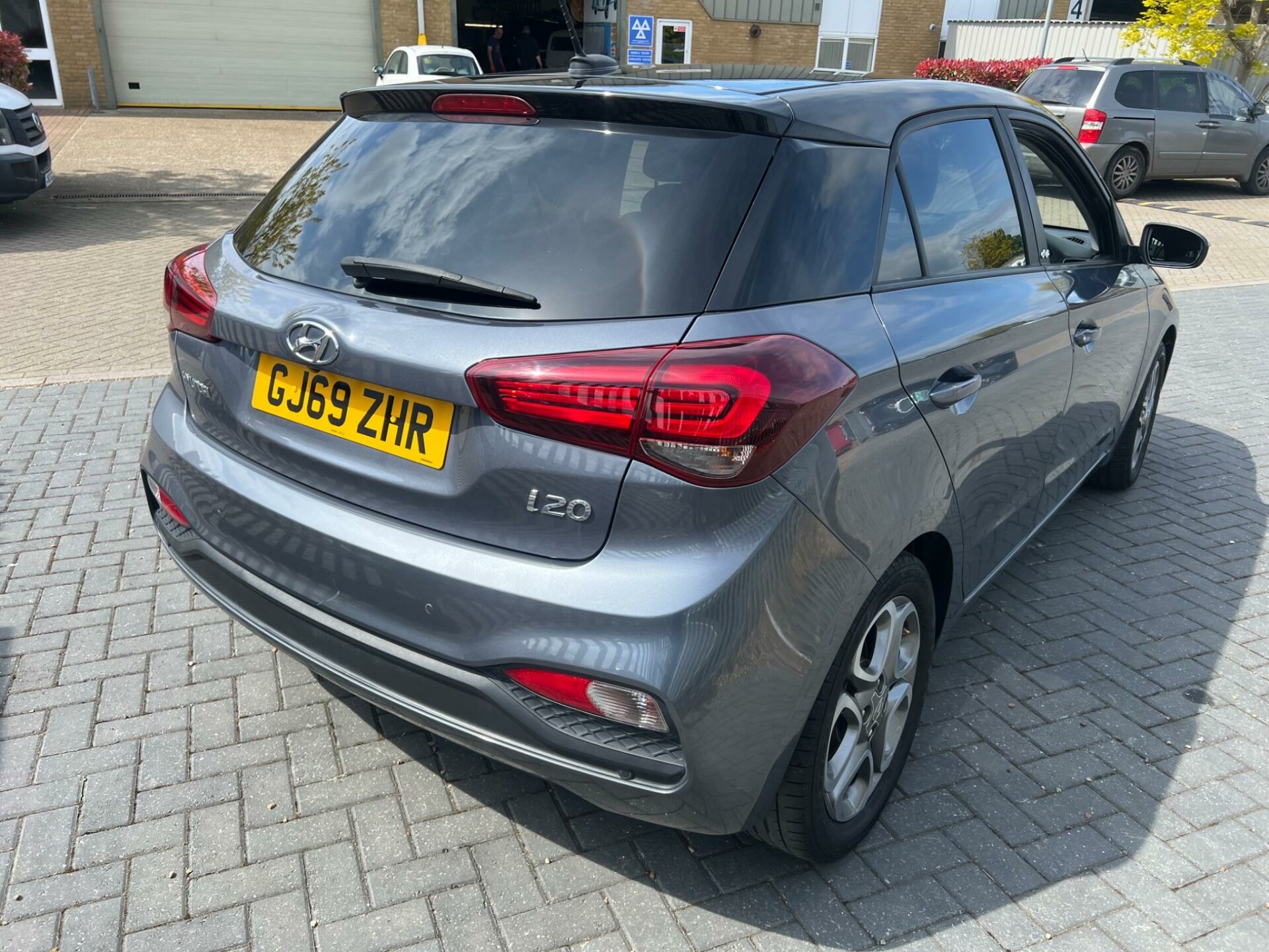 Hyundai i20