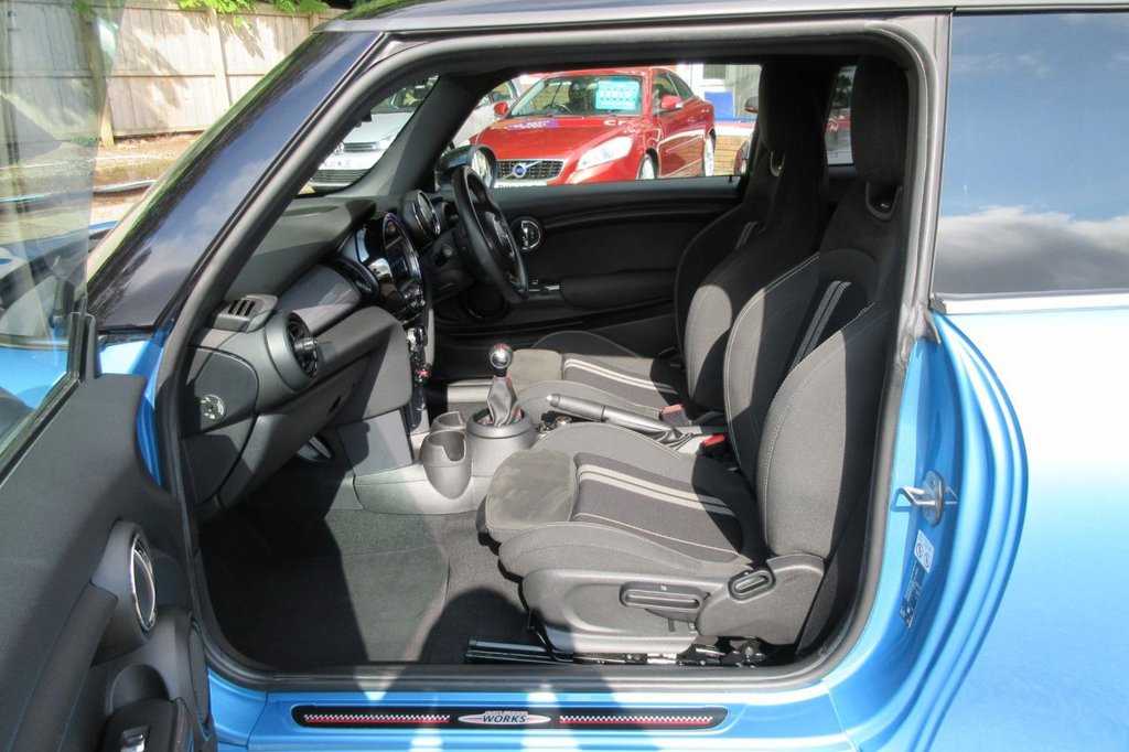 MINI Hatch