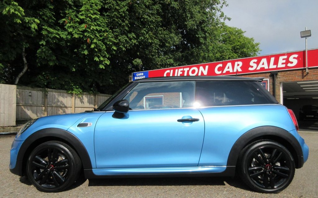 MINI Hatch