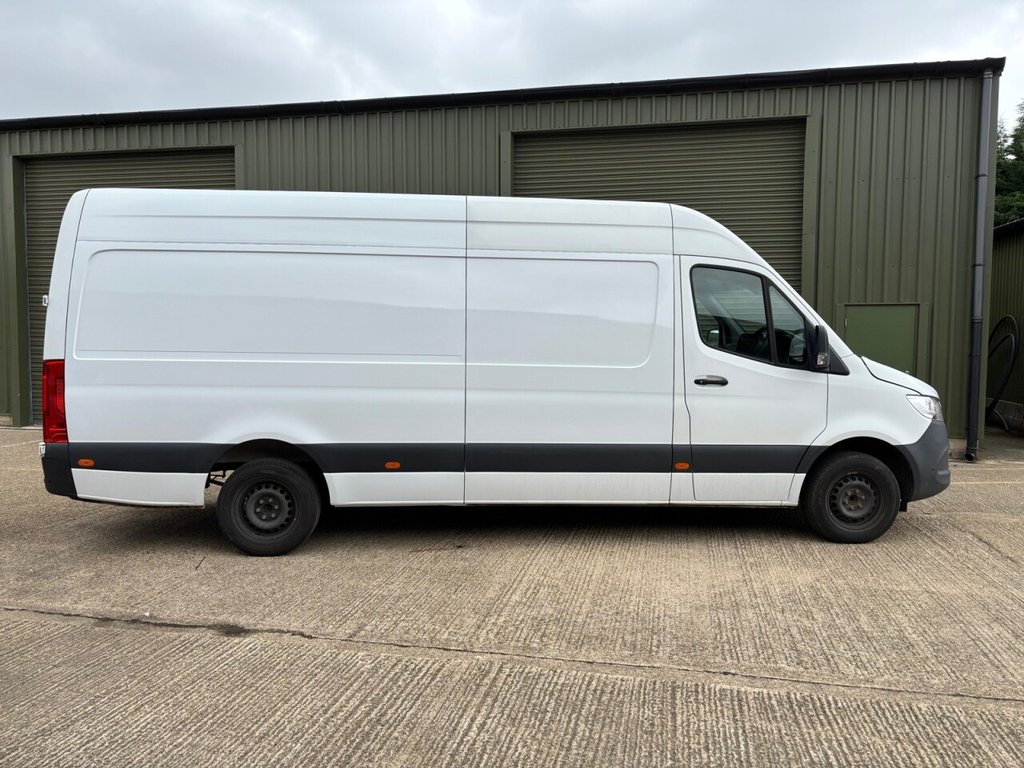 Mercedes Benz Sprinter