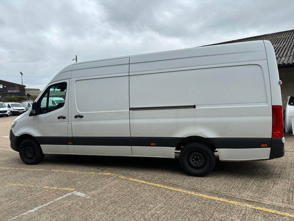Mercedes Benz Sprinter