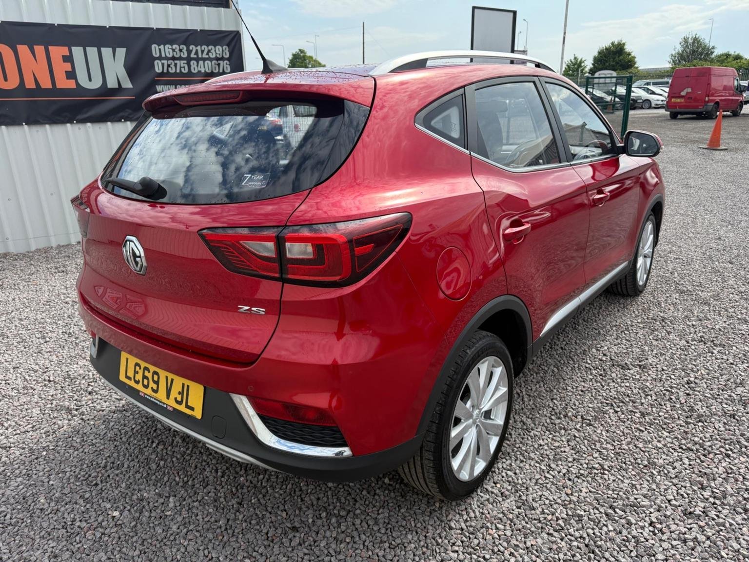 MG ZS