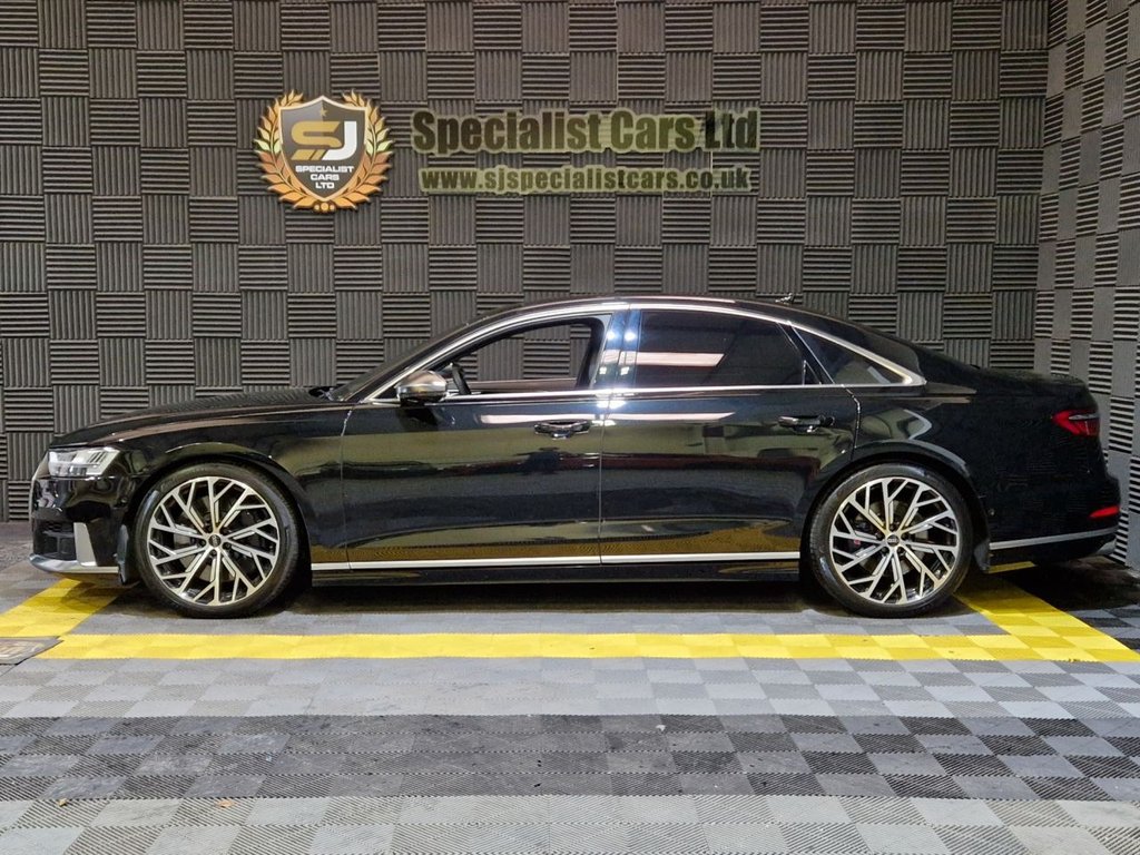 Audi S8