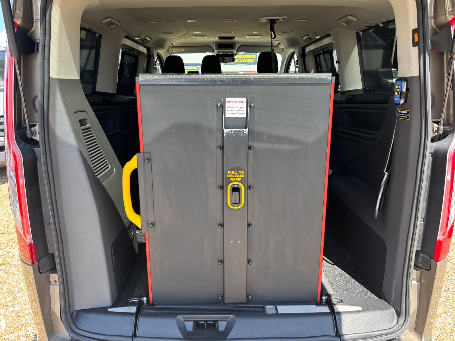Ford Tourneo