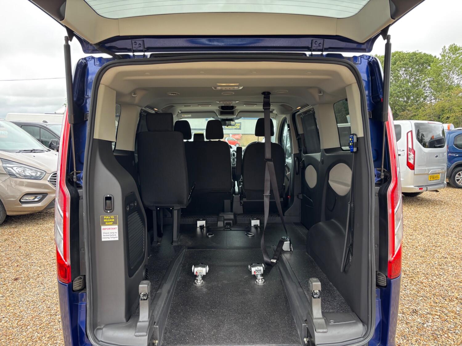 Ford Tourneo