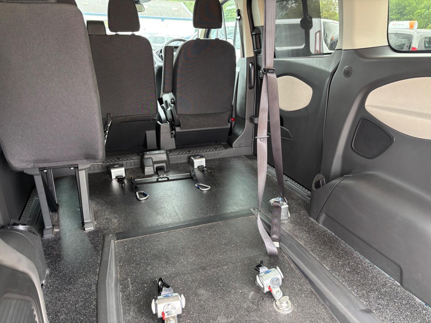Ford Tourneo