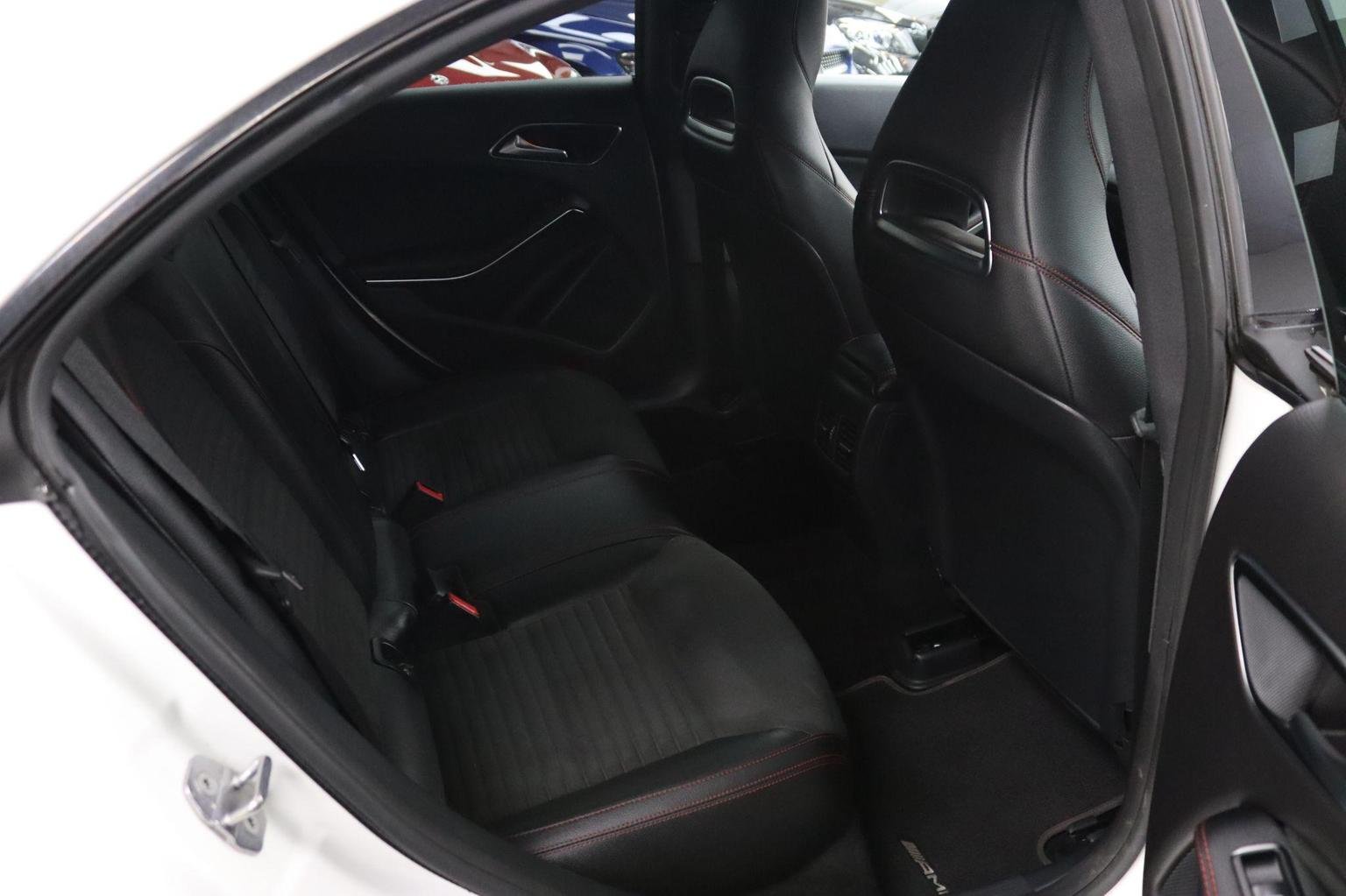 Mercedes Benz CLA
