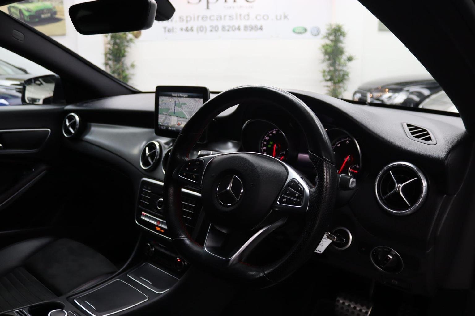 Mercedes Benz CLA