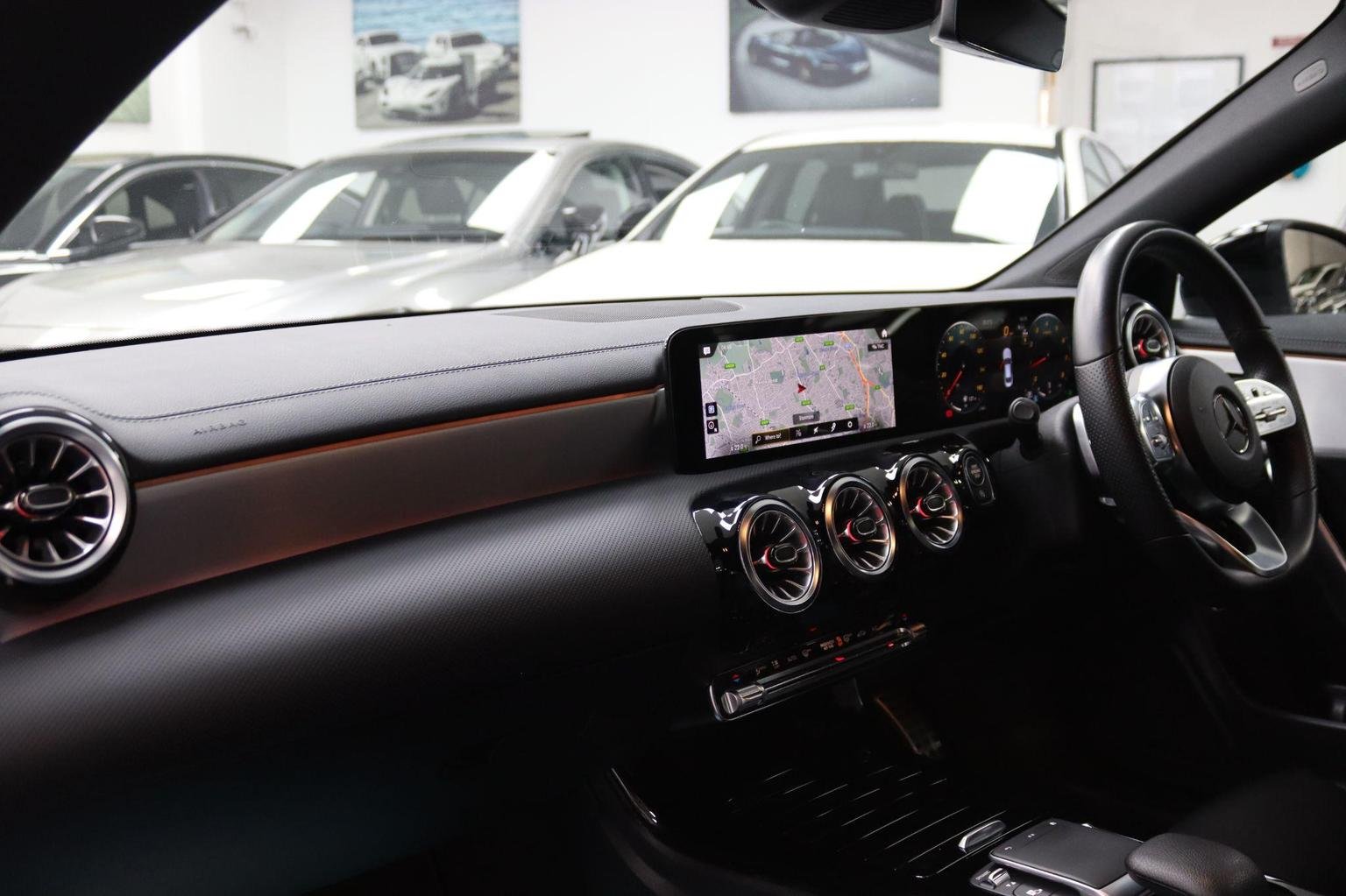 Mercedes Benz CLA