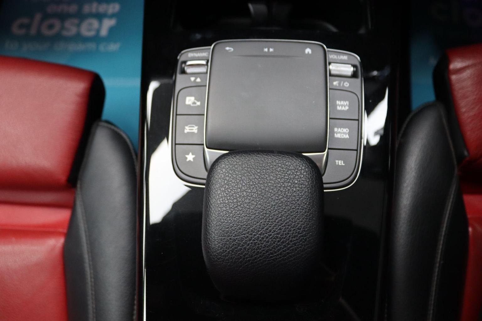 Mercedes Benz CLA