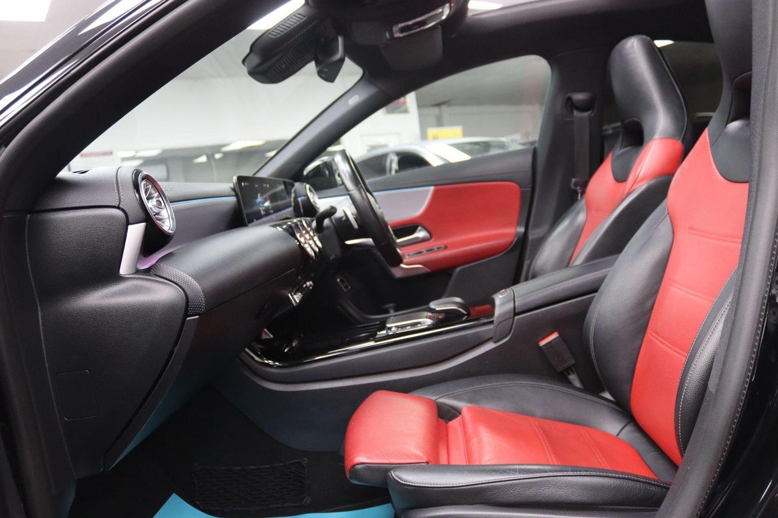 Mercedes Benz CLA