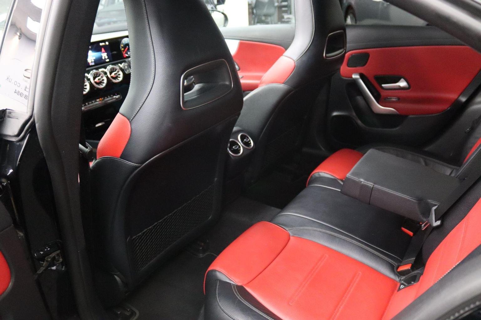Mercedes Benz CLA