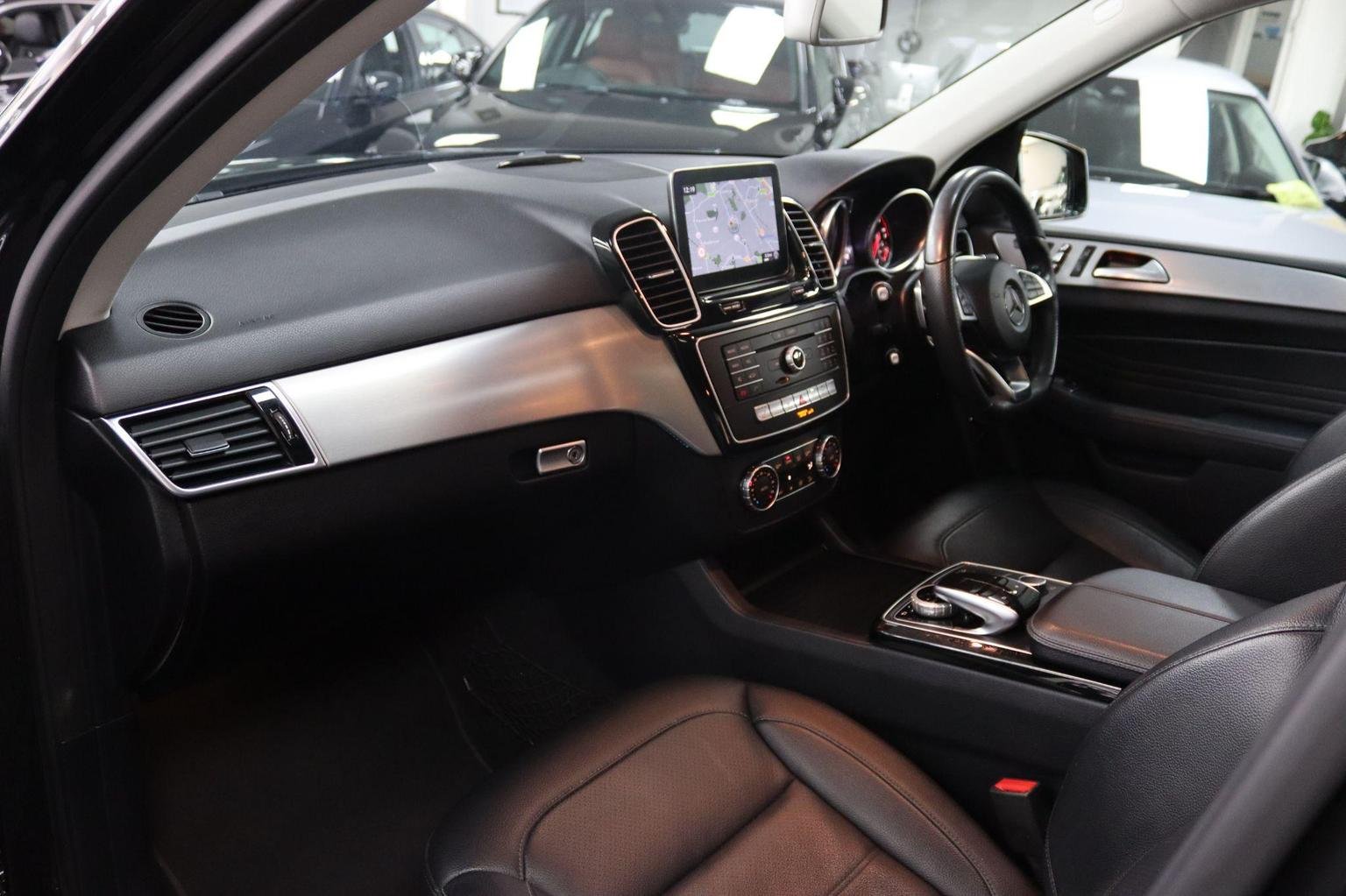 Mercedes Benz GLE-CLASS
