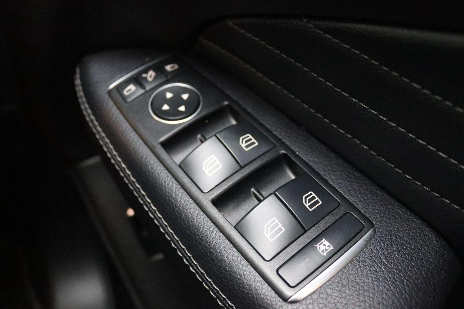 Mercedes Benz GLE-CLASS