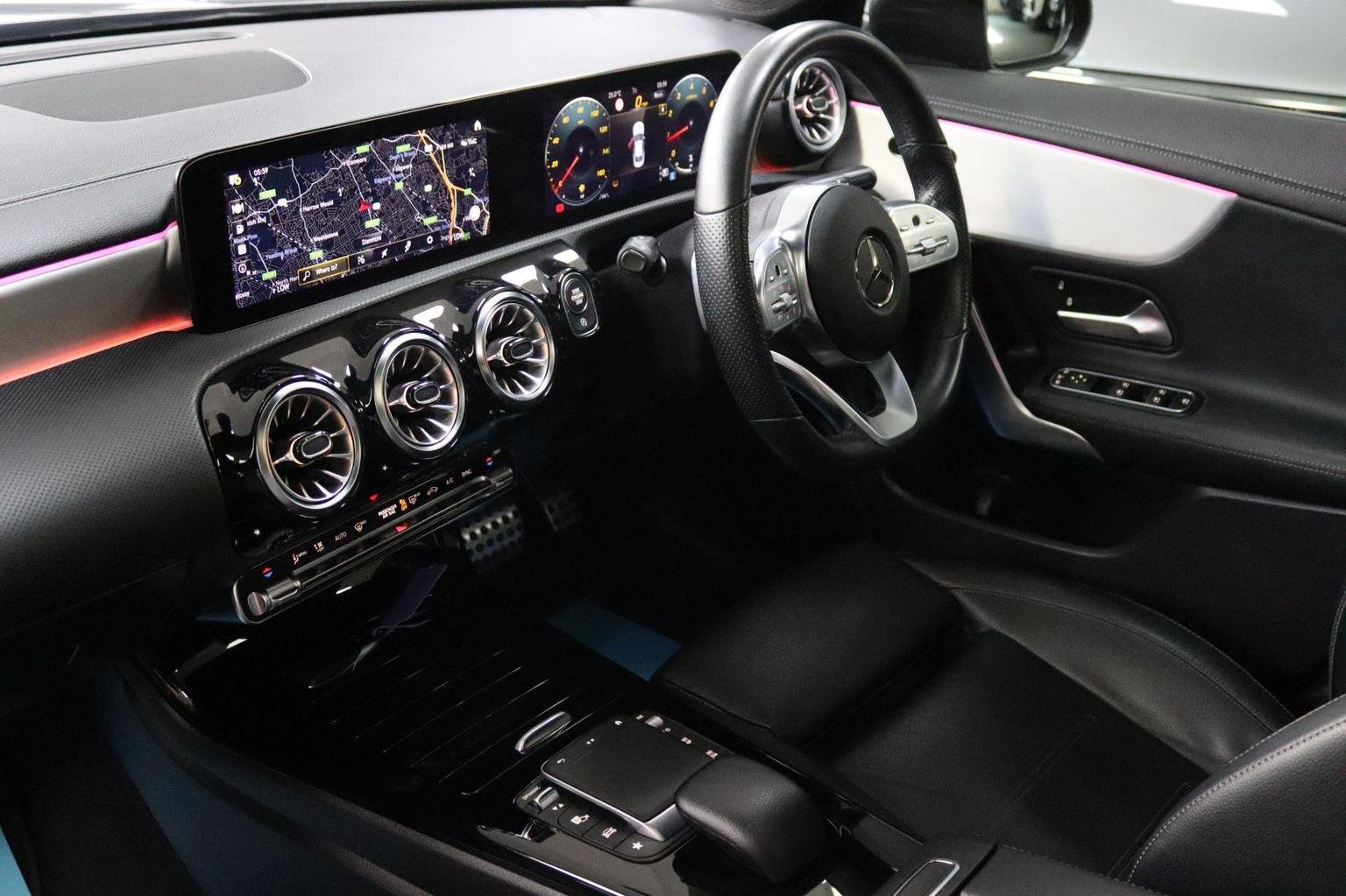 Mercedes Benz CLA