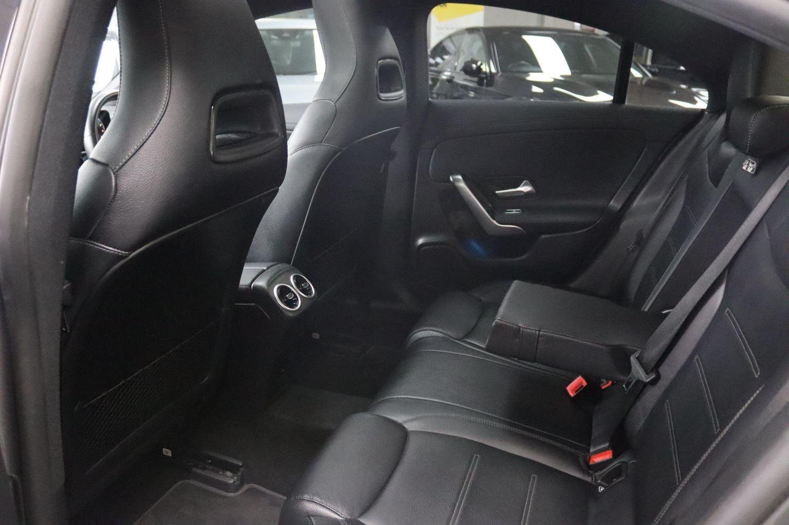 Mercedes Benz CLA