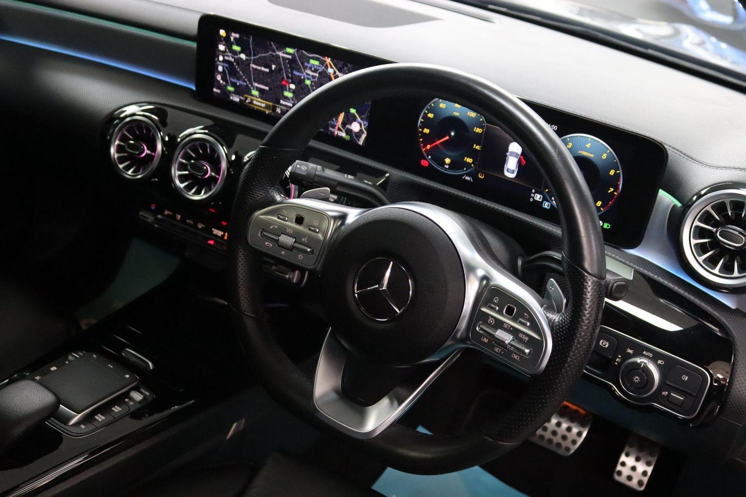 Mercedes Benz CLA