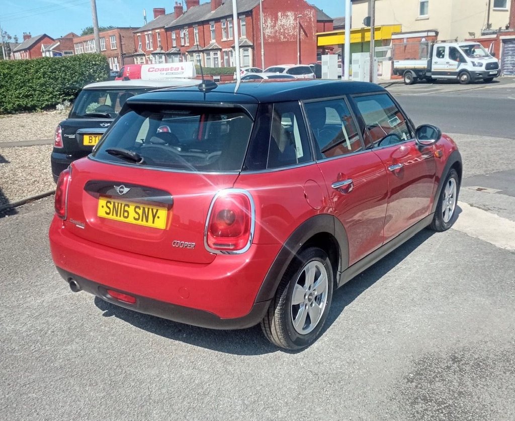 MINI Hatch