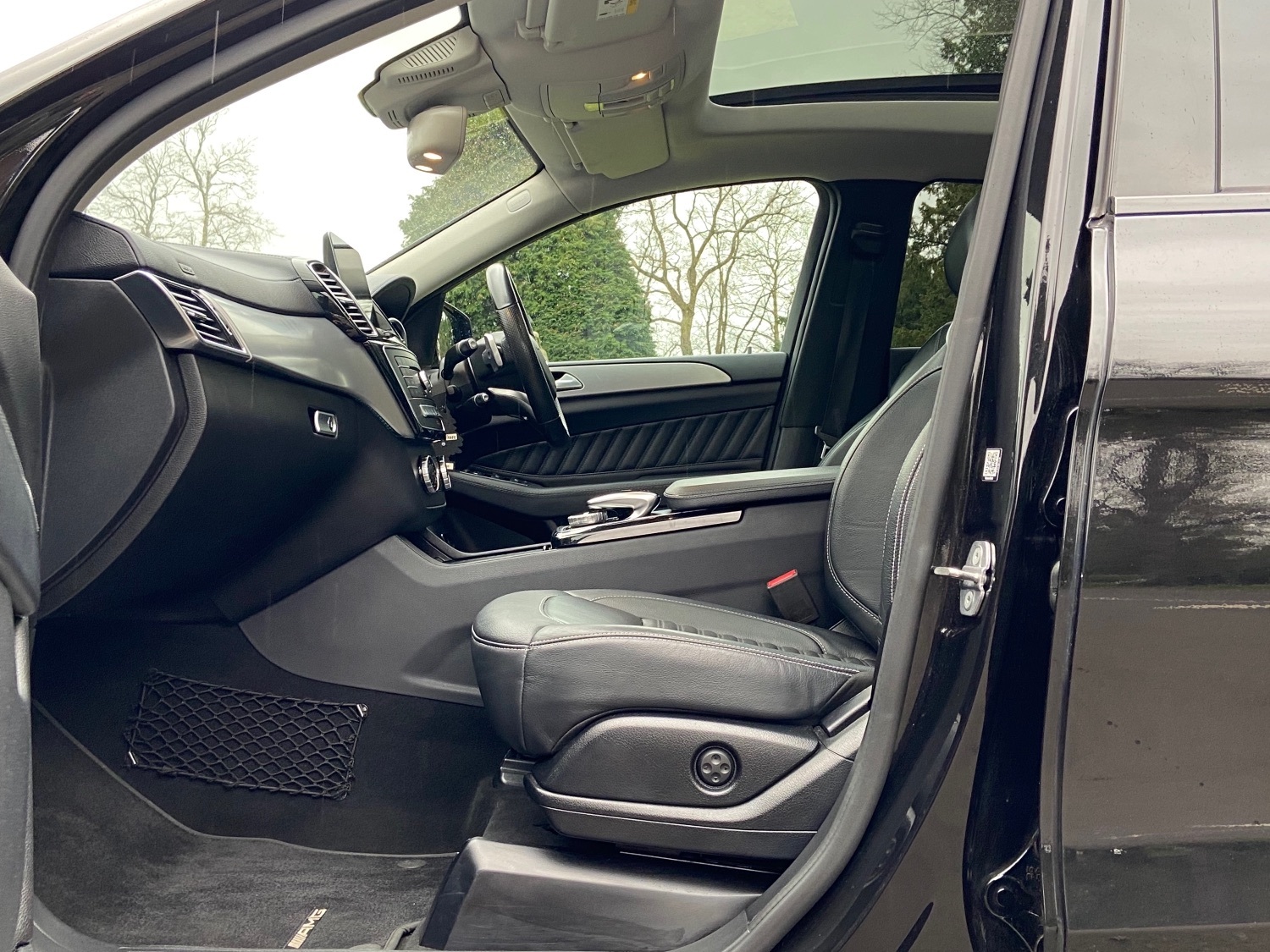 Mercedes Benz GLE-CLASS