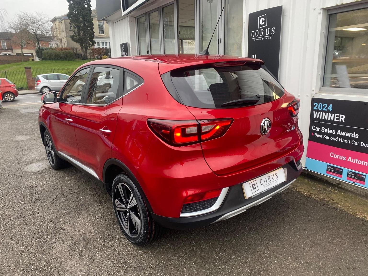 MG ZS