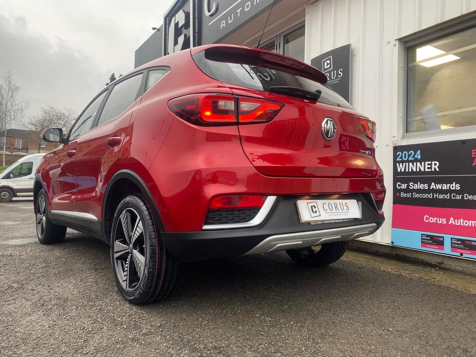 MG ZS