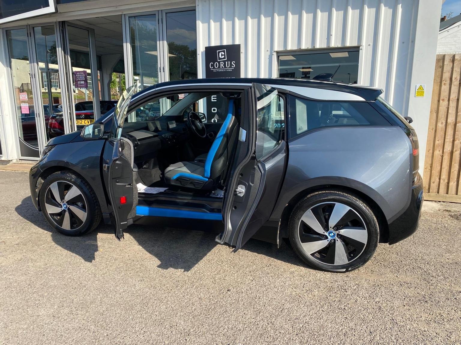 BMW i3