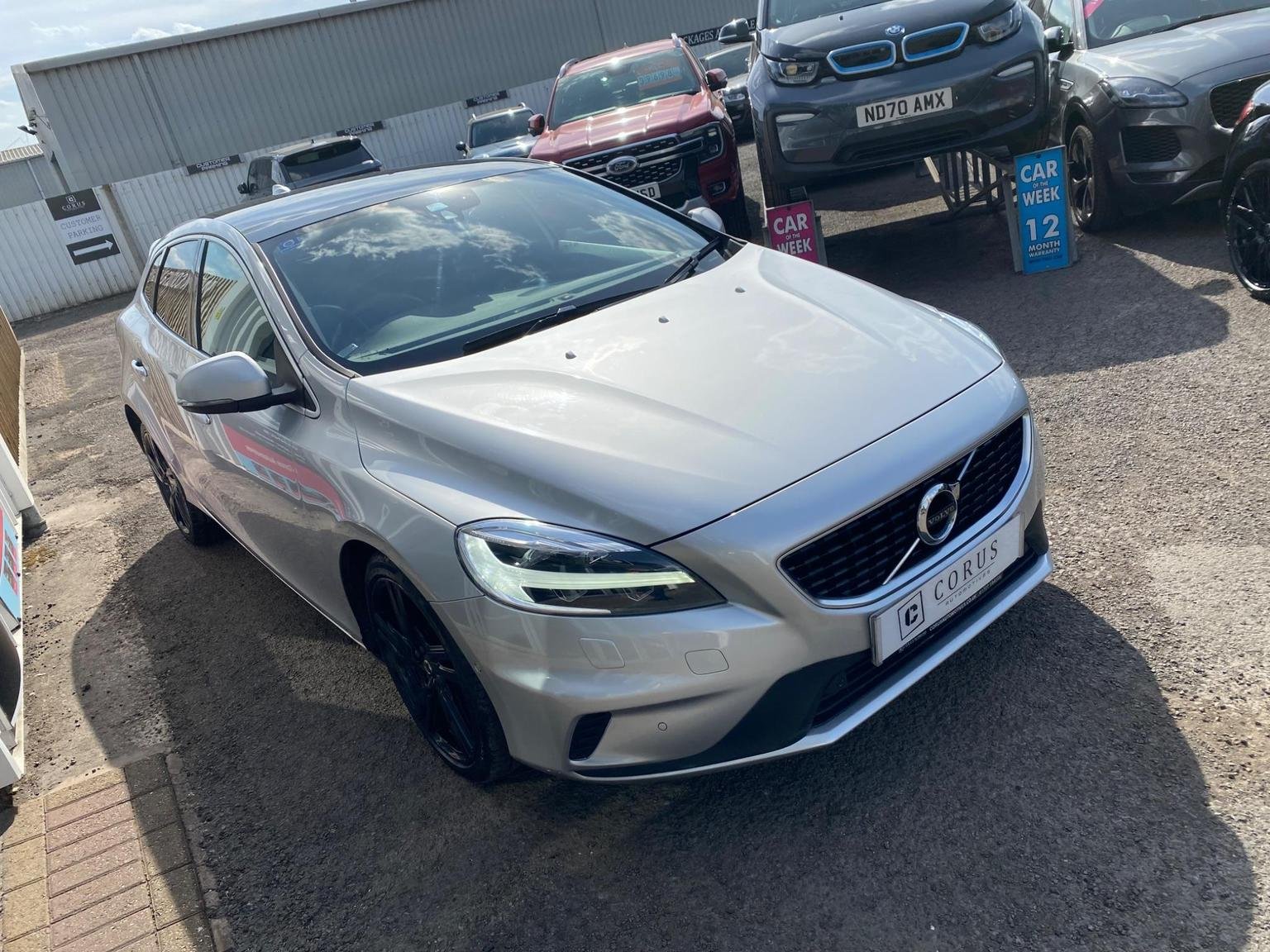 Volvo V40