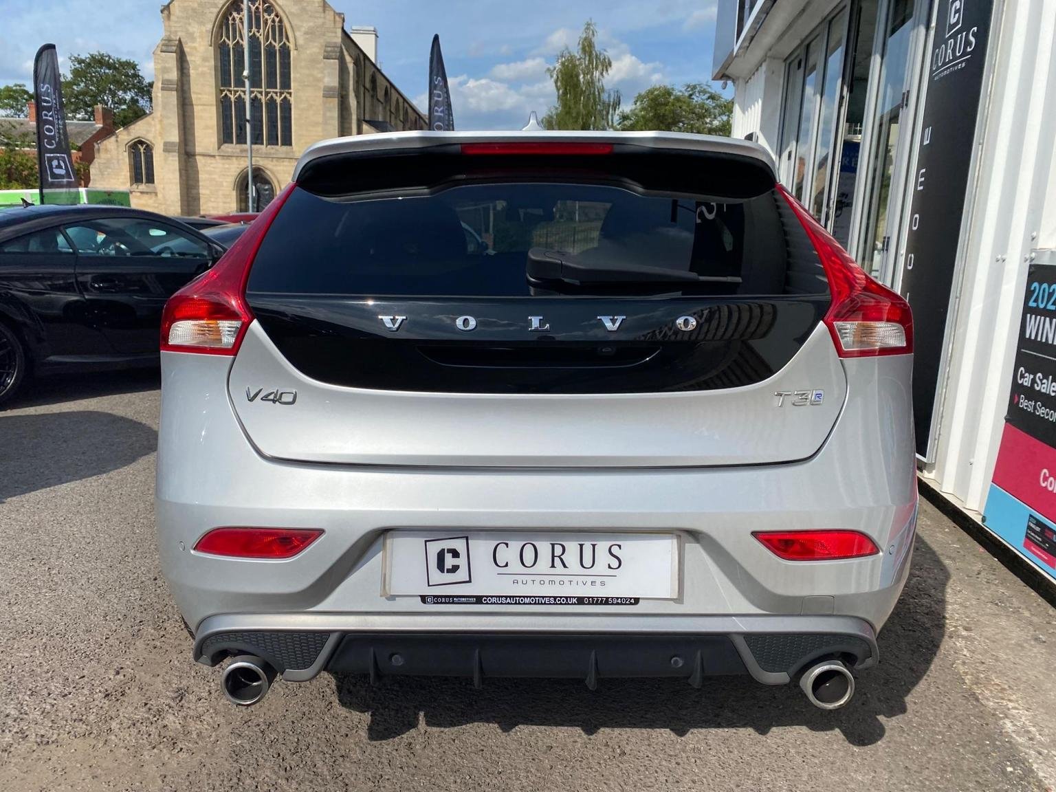 Volvo V40