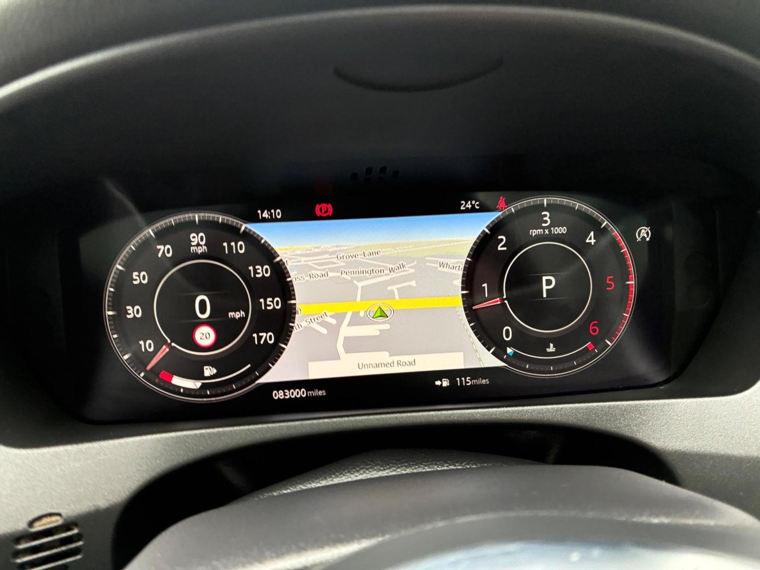 Jaguar F Pace