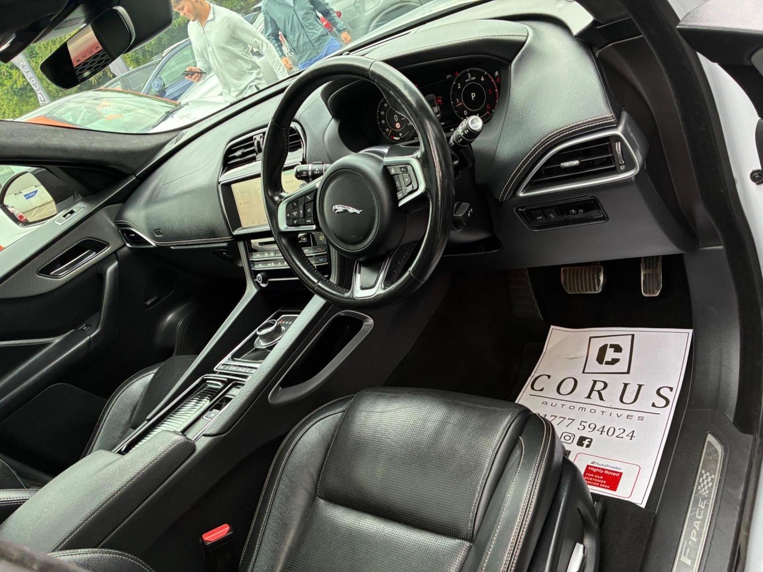 Jaguar F Pace