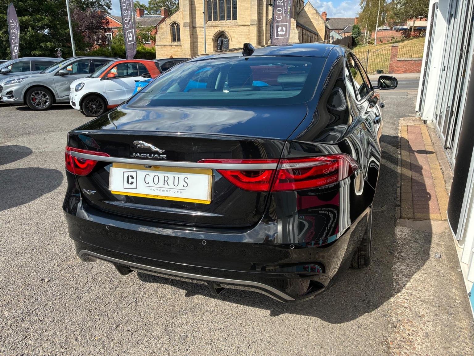 Jaguar XF